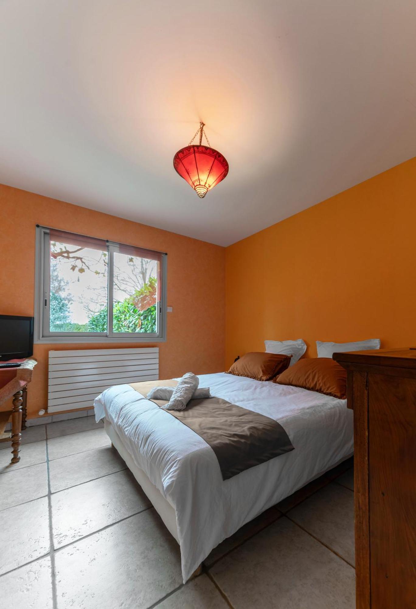 La Petite Maison Gannat Esterno foto